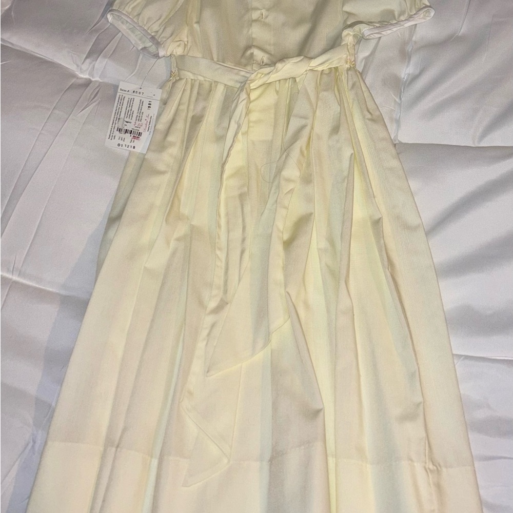 Elegant Girls' Pale Yellow Formal Dress with Smocked Bodice Heirloom Quality NWT - Picture 10 of 17